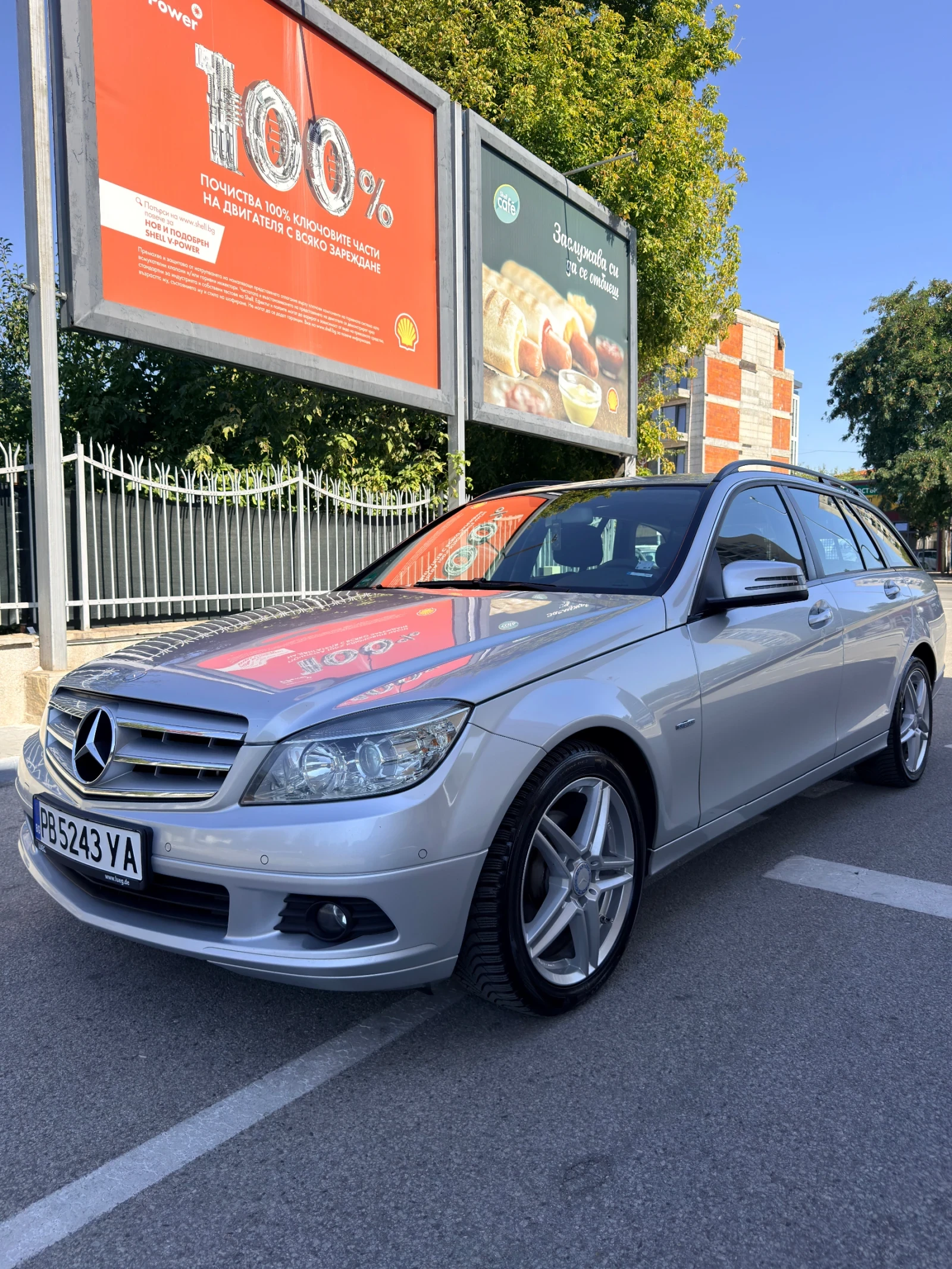 Mercedes-Benz C 200, снимка 2 - Автомобили и джипове - 56154528