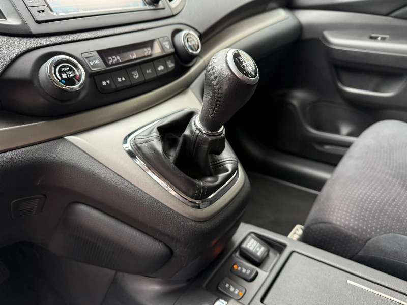 Honda Cr-v 2.0i* 4x4* СЕРВИЗНА КНИЖКА С ПЪЛНА ИСТОРИЯ В ХОНДА, снимка 13 - Автомобили и джипове - 52342156