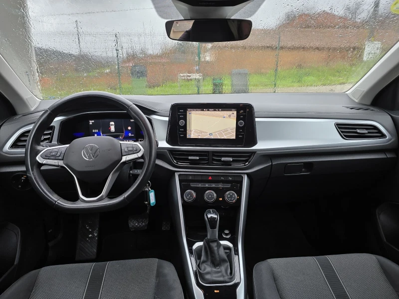 VW T-Roc 2.0TDI 150к.с DIGITAL LIFE DSG, снимка 15 - Автомобили и джипове - 52671605