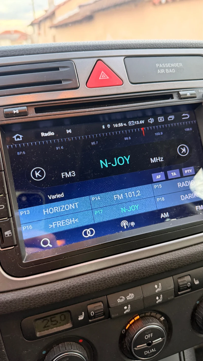 VW Tiguan, снимка 14 - Автомобили и джипове - 53264751