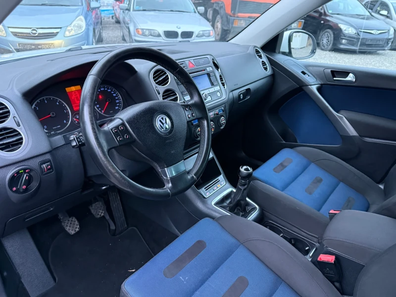 VW Tiguan 2.0TDI 170hp, снимка 9 - Автомобили и джипове - 53360346