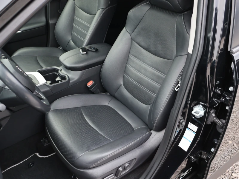 Toyota Rav4 LUXURY/JBL/46500km/ГАРАНЦИЯ ДО 2031г./ОРИГ.ТЕГЛИЧ/, снимка 11 - Автомобили и джипове - 53387172