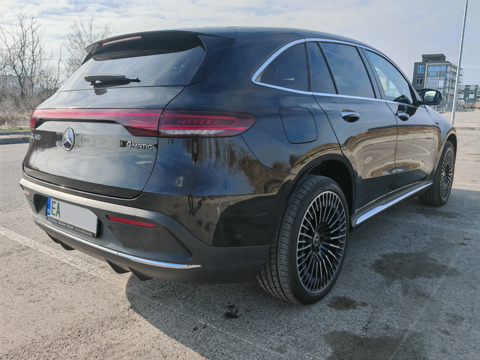 Mercedes-Benz EQC 400 4MATIC* AMG* Burmester* Head Up* Memory - изображение 3