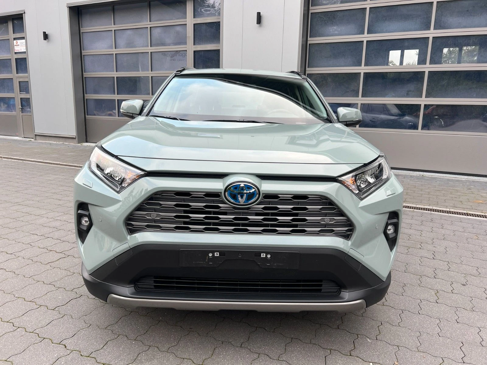 Toyota Rav4 2.5 Hybrid 4x2 Active Comfort - изображение 2