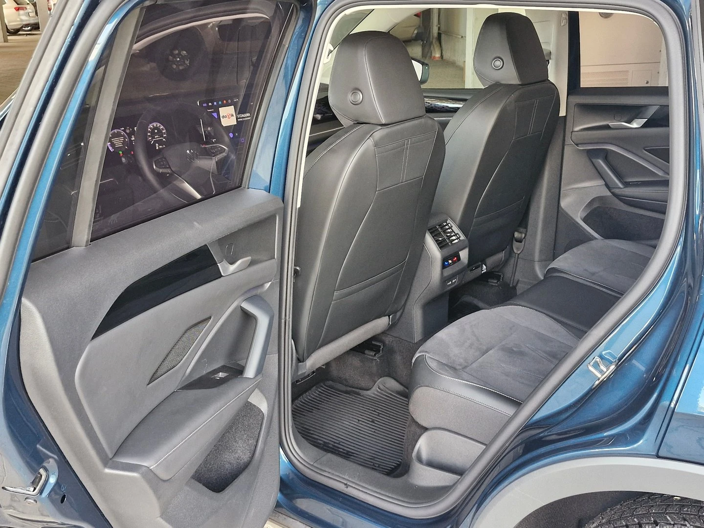 VW Tiguan Elegance 2.0 TDI SCR 4MOTION DSG - изображение 5