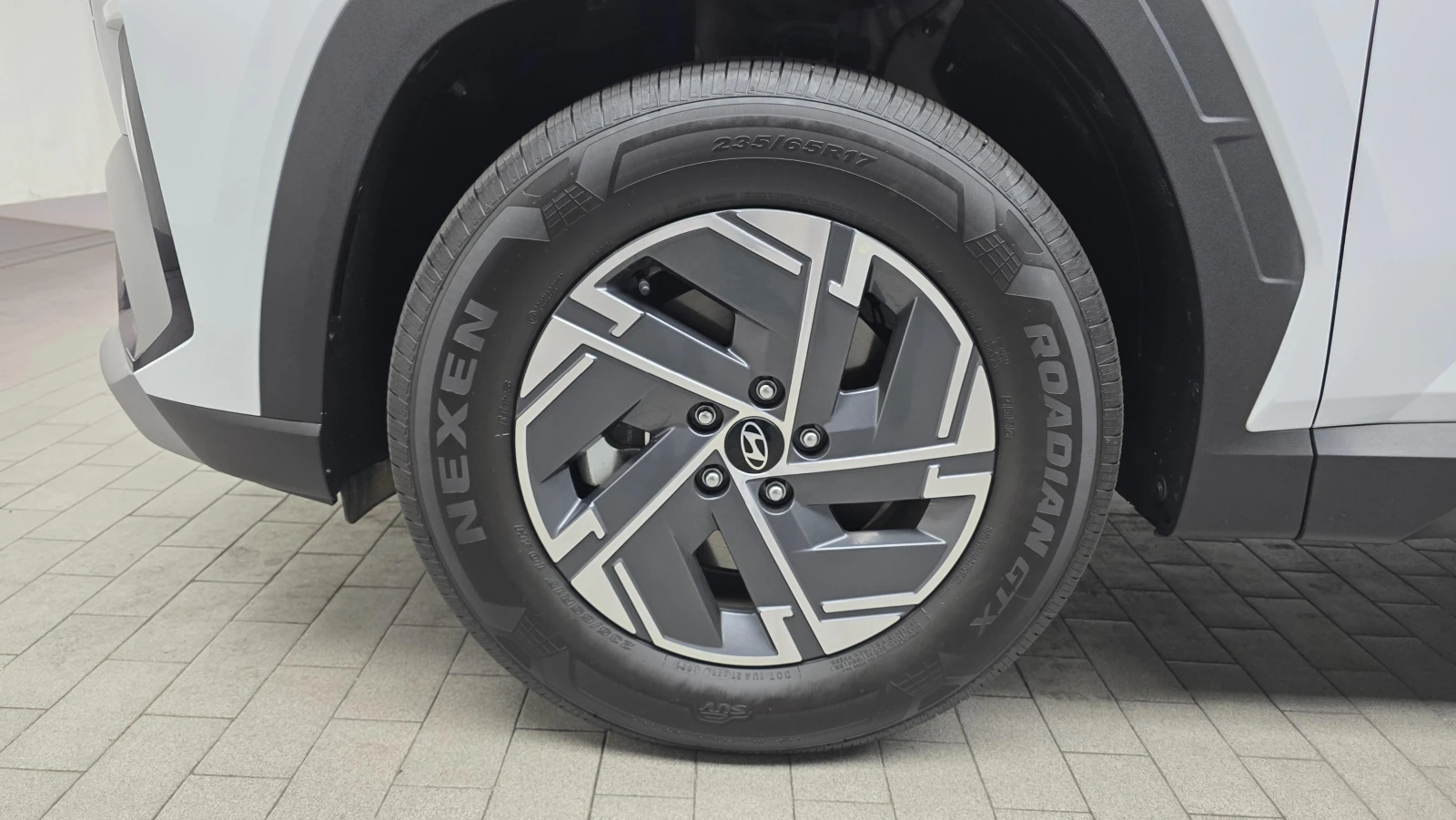 Hyundai Tucson 1.6* HYBRID* ДИГИТАЛНО* ТАБЛО* 360КАМЕРА* ПОДГРЕВ*, снимка 6 - Автомобили и джипове - 54225864