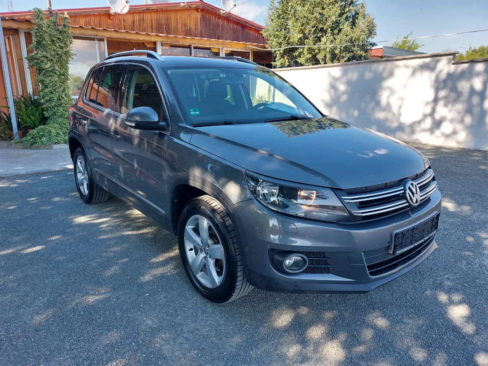 VW Tiguan 2.0, 6 моушан, 4х4, снимка 3 - Автомобили и джипове - 55838421