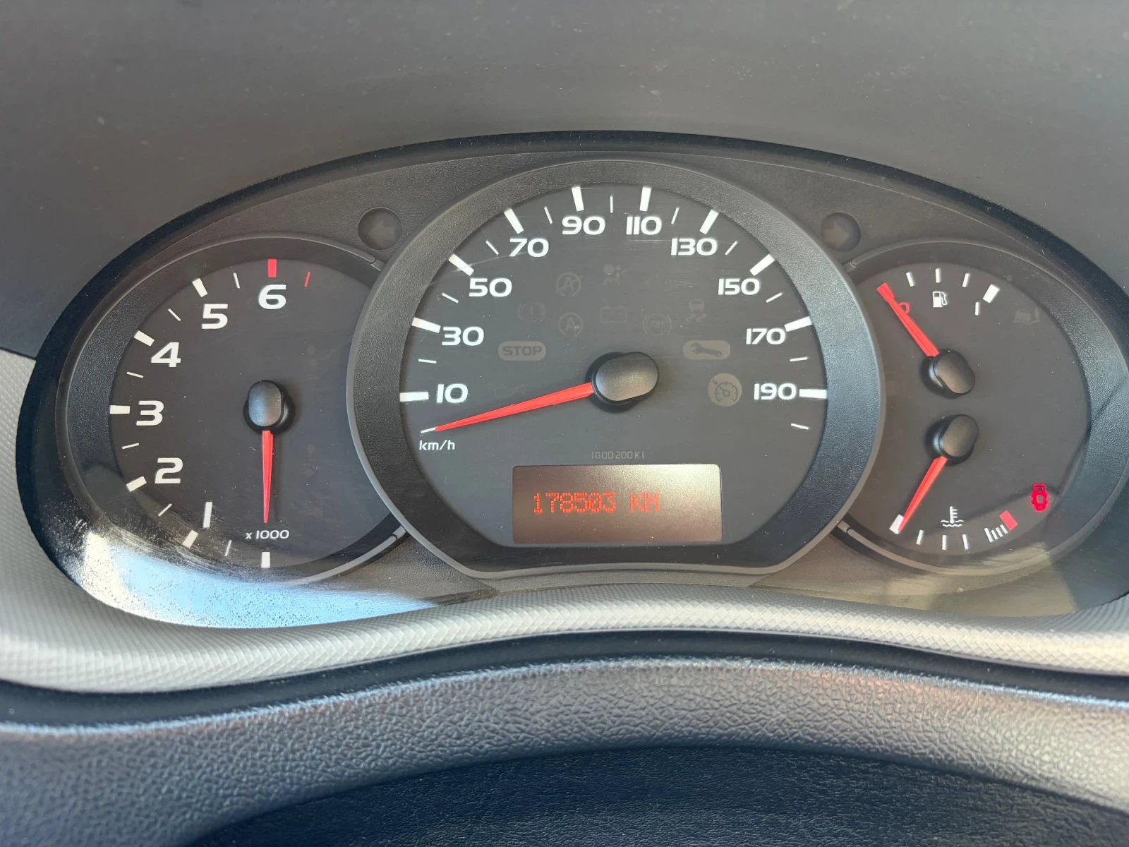 Renault Master пътнически, снимка 11 - Бусове и автобуси - 54389870
