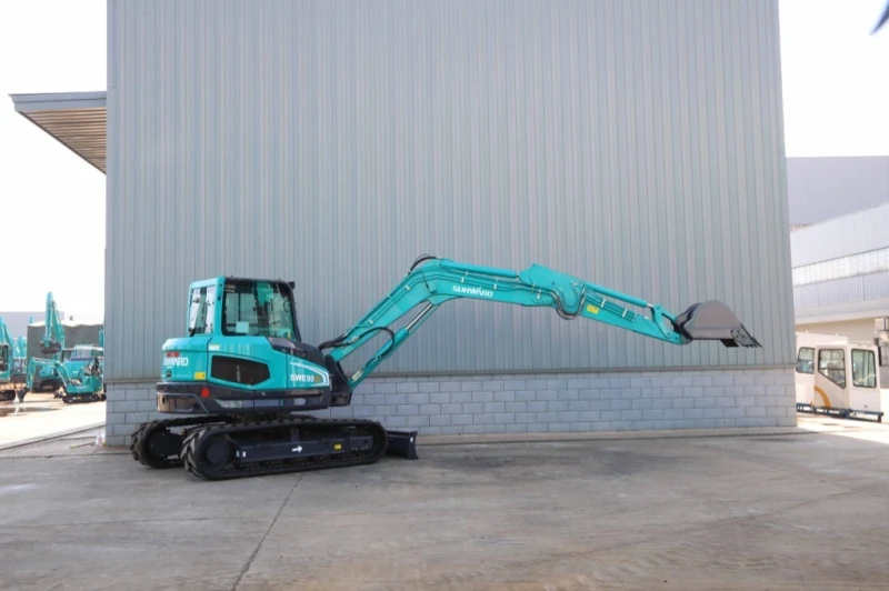 Багер Sunward SWE90UF