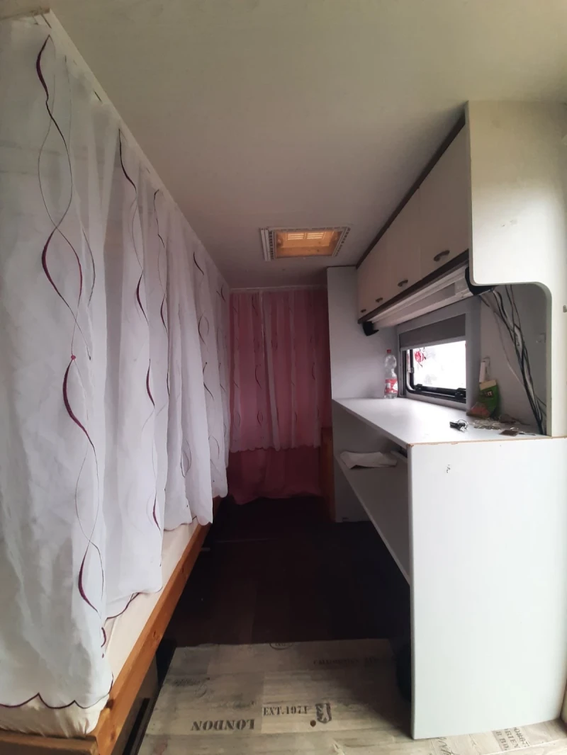 Каравана Hobby 595, снимка 8 - Каравани и кемпери - 52818471