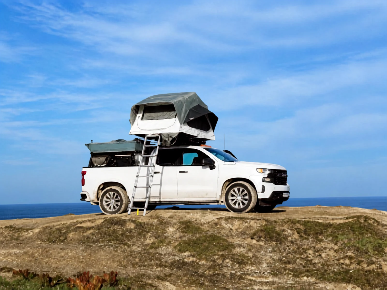 Каравана Други Chevrolet Silverado Overland