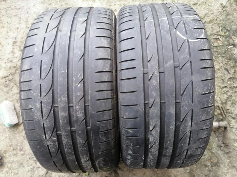 Гуми Летни 255/40R18, снимка 1 - Гуми и джанти - 31187732