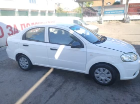 Chevrolet Aveo T255 Газ, снимка 7