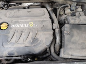 Renault Laguna 2.2 дизел автоматик , снимка 16 - Автомобили и джипове - 45128037