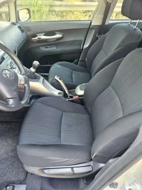 Toyota Auris 1.6 126 ..  4 | Mobile.bg    11