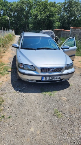  Volvo V70