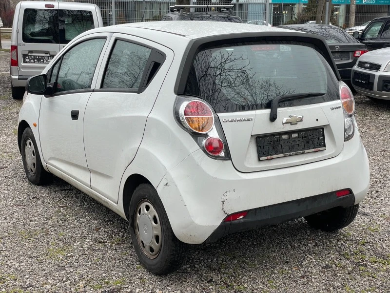 Chevrolet Spark, снимка 6 - Автомобили и джипове - 43717576