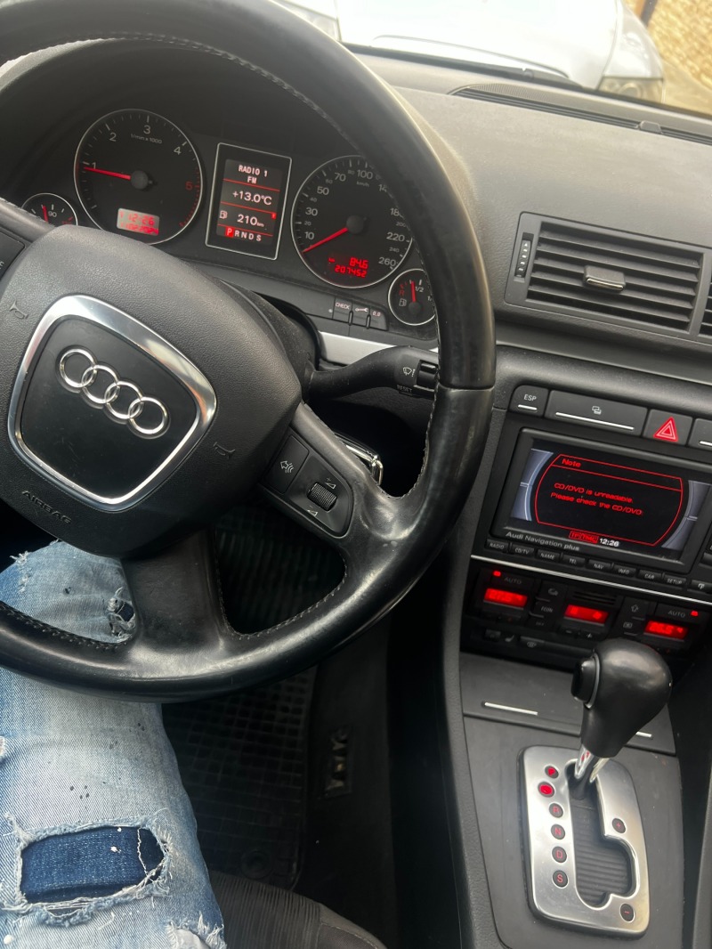 Audi A4, снимка 15 - Автомобили и джипове - 46397597