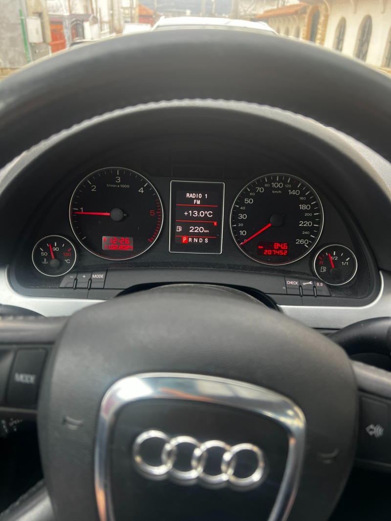 Audi A4, снимка 17 - Автомобили и джипове - 46397597