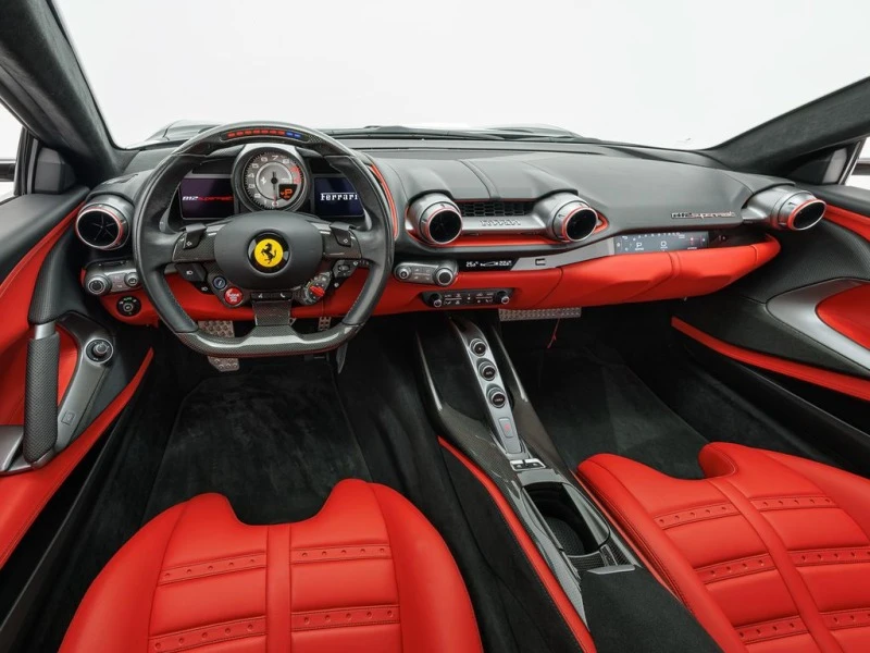 Ferrari 812 Superfast / CARBON/ CERAMIC/ JBL/ CAMERA/, снимка 11 - Автомобили и джипове - 44970079