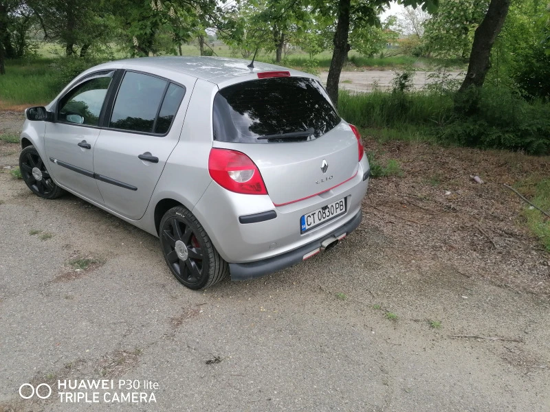 Renault Clio, снимка 5 - Автомобили и джипове - 47555274