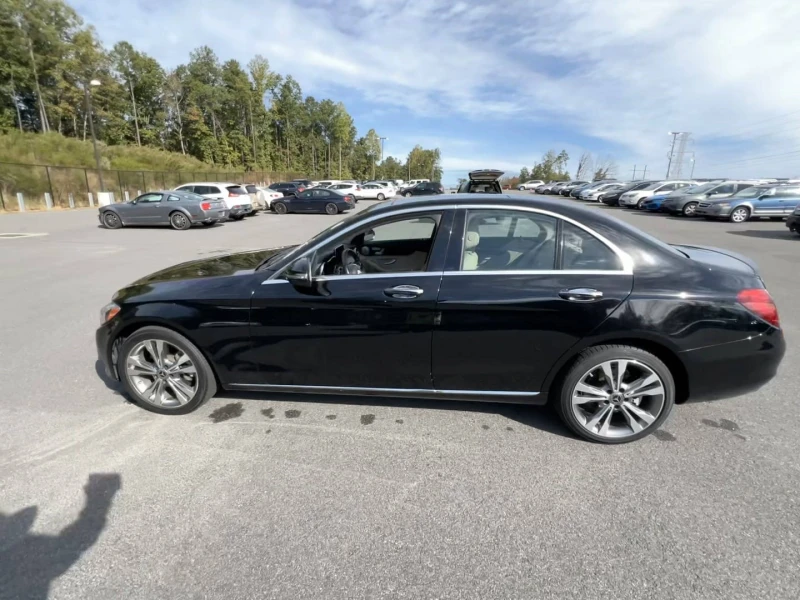 Mercedes-Benz C 300 4MATIC* BURMESTER* PANO* МЪРТВА ЗОНА* KEYLESS* AMB, снимка 4 - Автомобили и джипове - 47625590