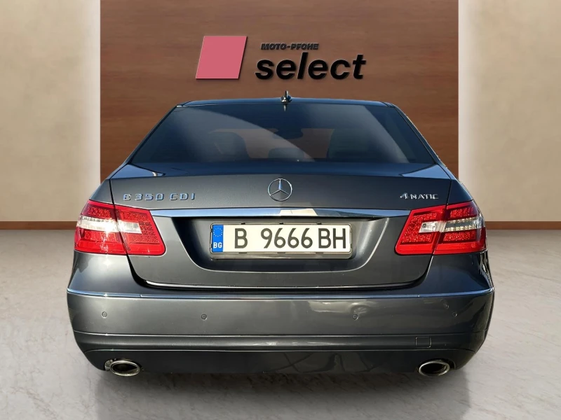 Mercedes-Benz E 220 3.0 CDi, снимка 6 - Автомобили и джипове - 48552764