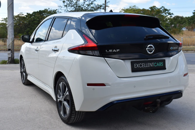 Nissan Leaf  TEKNA* 62kw/h* 218k.c * WHITE_PEARL* 360CAM, снимка 4 - Автомобили и джипове - 51569105