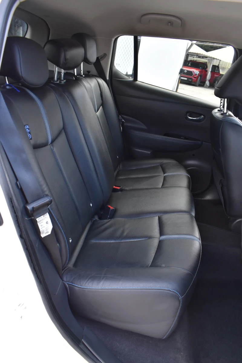 Nissan Leaf  TEKNA* 62kw/h* 218k.c * WHITE_PEARL* 360CAM, снимка 12 - Автомобили и джипове - 51569105