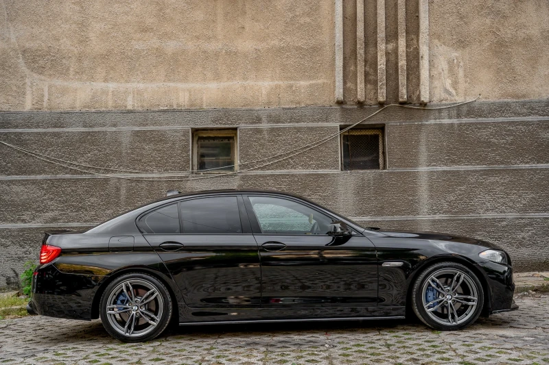 BMW 530 F10/ M-Performance/ X-Drive/ 8 ZF/ Akrapovic, снимка 7 - Автомобили и джипове - 52383691