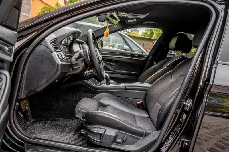 BMW 530 F10/ M-Performance/ X-Drive/ 8 ZF/ Akrapovic, снимка 11 - Автомобили и джипове - 52383691