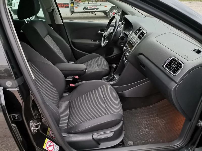 VW Polo 1.6 TDI 105к.с, снимка 12 - Автомобили и джипове - 52059533