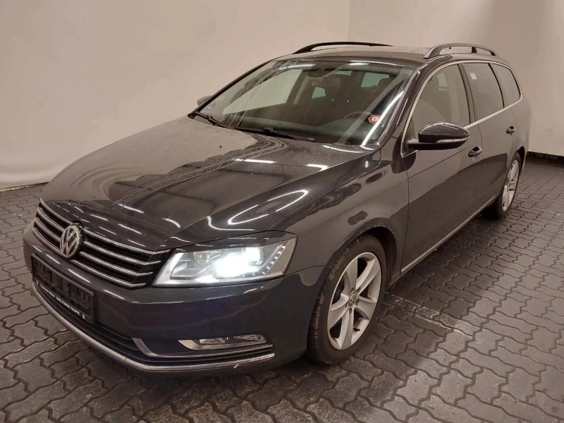 VW Passat 2.0 TDI Германия Нави LED Клима Мулти Парктроник 