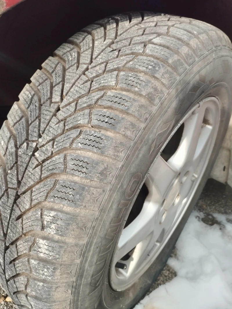 VW Bora 1.6, снимка 4 - Автомобили и джипове - 53494205