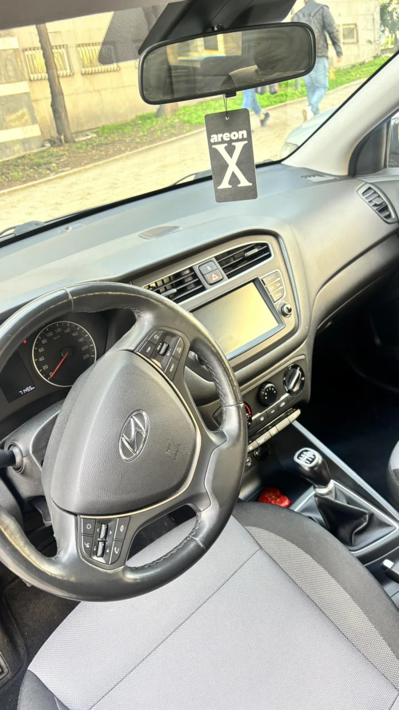 Hyundai I20, снимка 10 - Автомобили и джипове - 53557586
