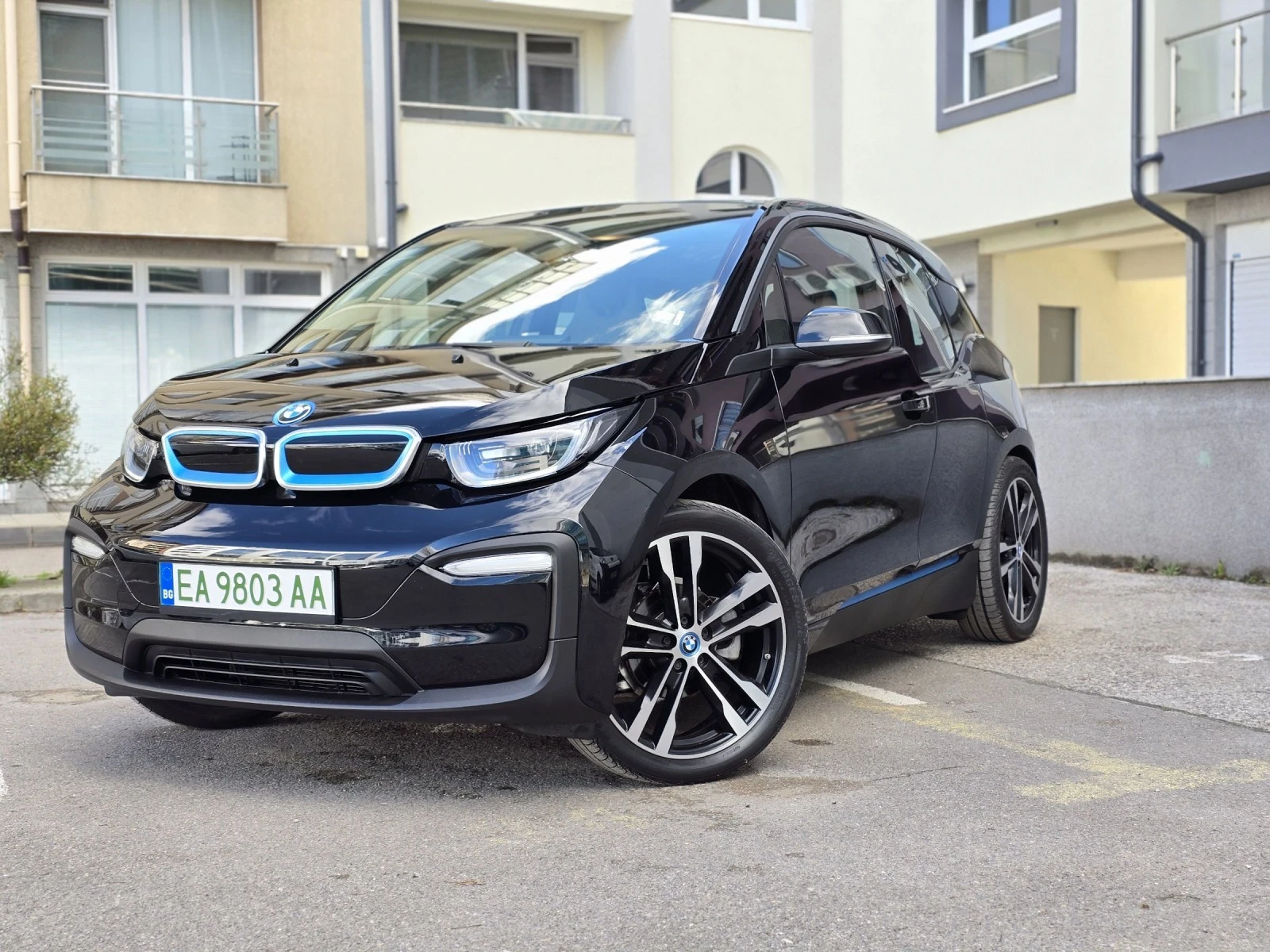 BMW i3 120 Ah #ПЪЛНА ГАРАНЦИЯ #22000 КМ # ТОП - изображение 3