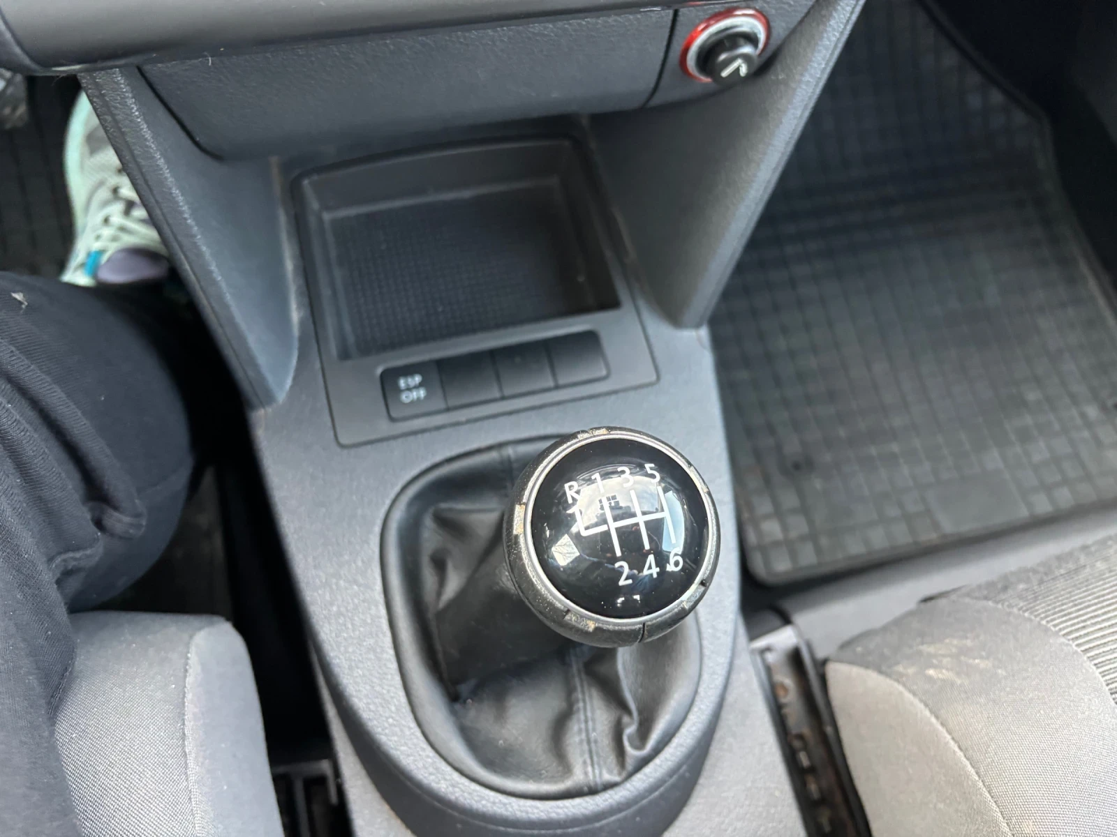 VW Touran 1.9 TDI 90кс | Mobile.bg — изображение 12