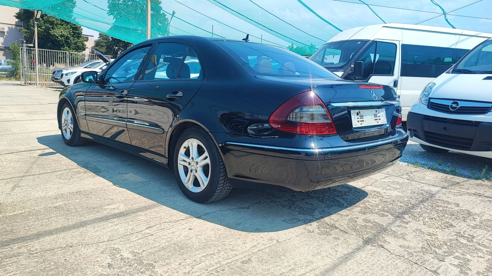 Mercedes-Benz E 220 CDI LUXURY  - изображение 8