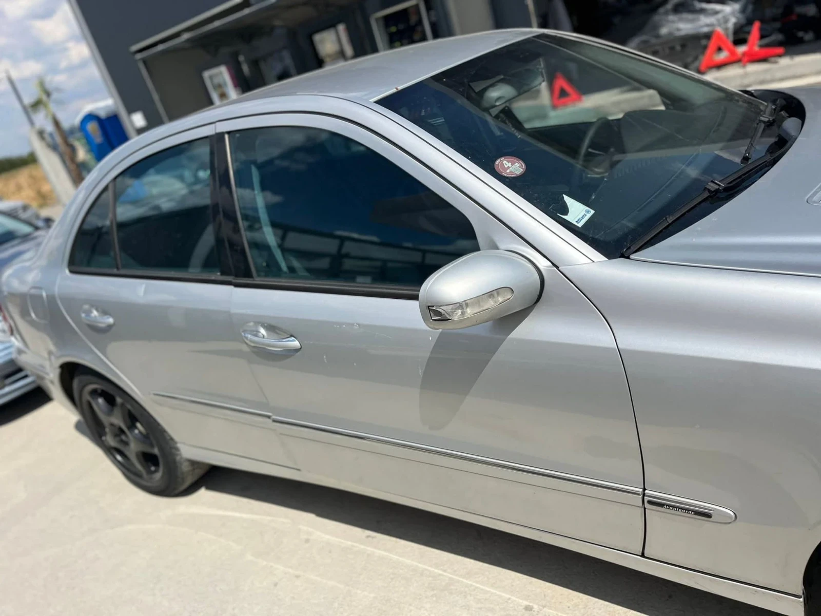 Mercedes-Benz E 270 647 - изображение 5