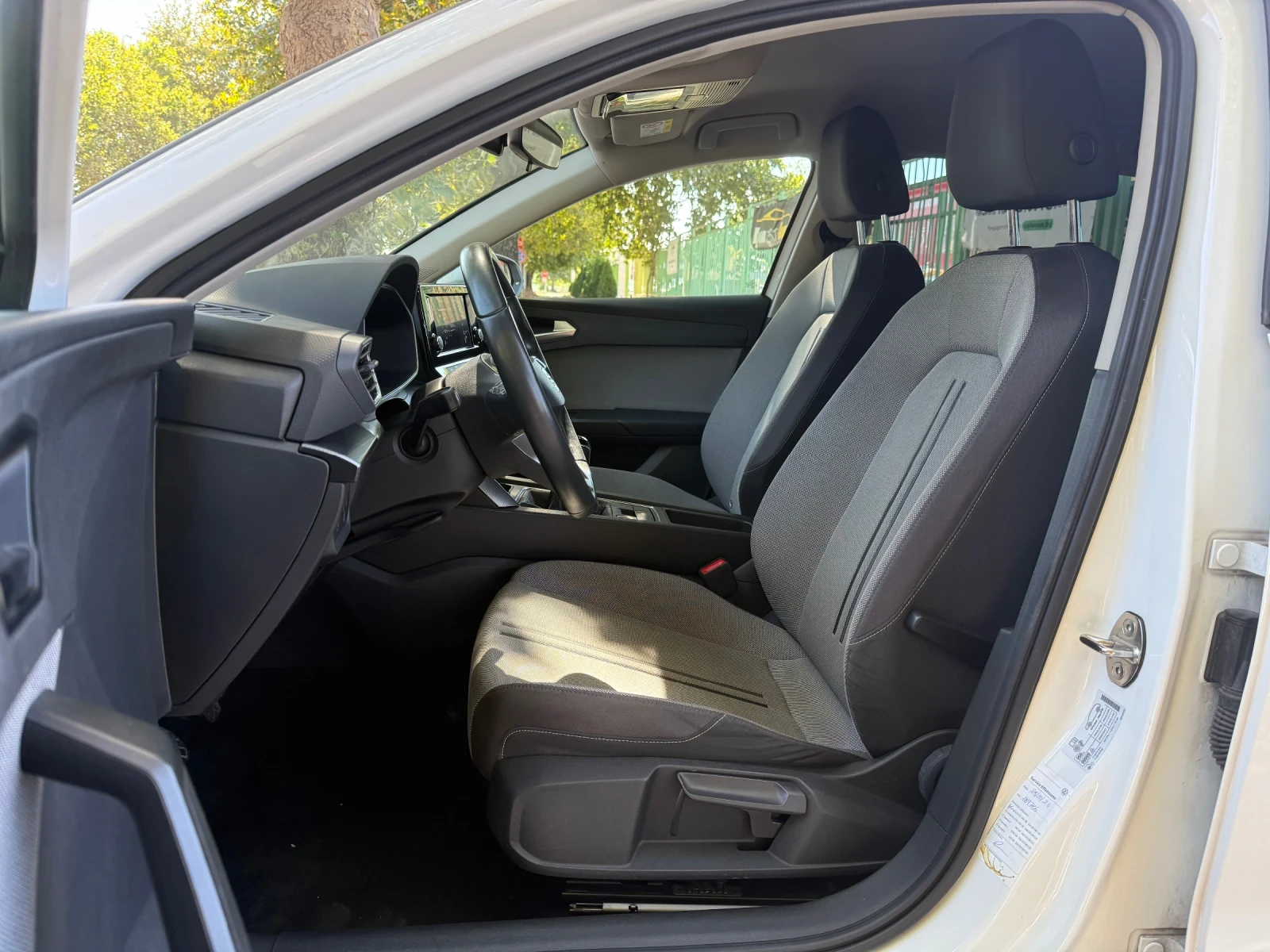 Seat Leon 2.0TDI* EURO6* DIGITA* LineASSIST* АВТОПИЛОТ* Star - изображение 7