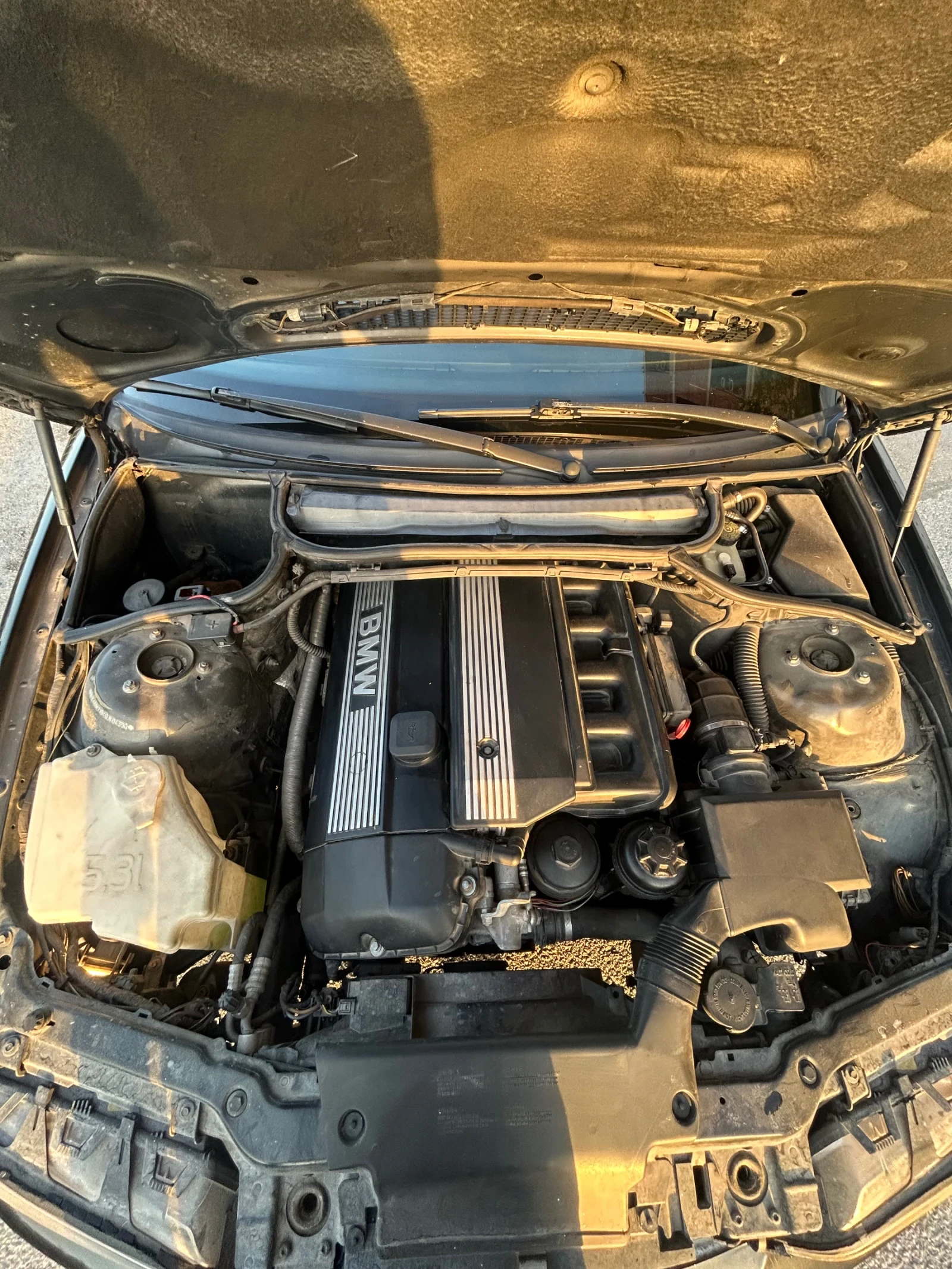 BMW 320  - изображение 6