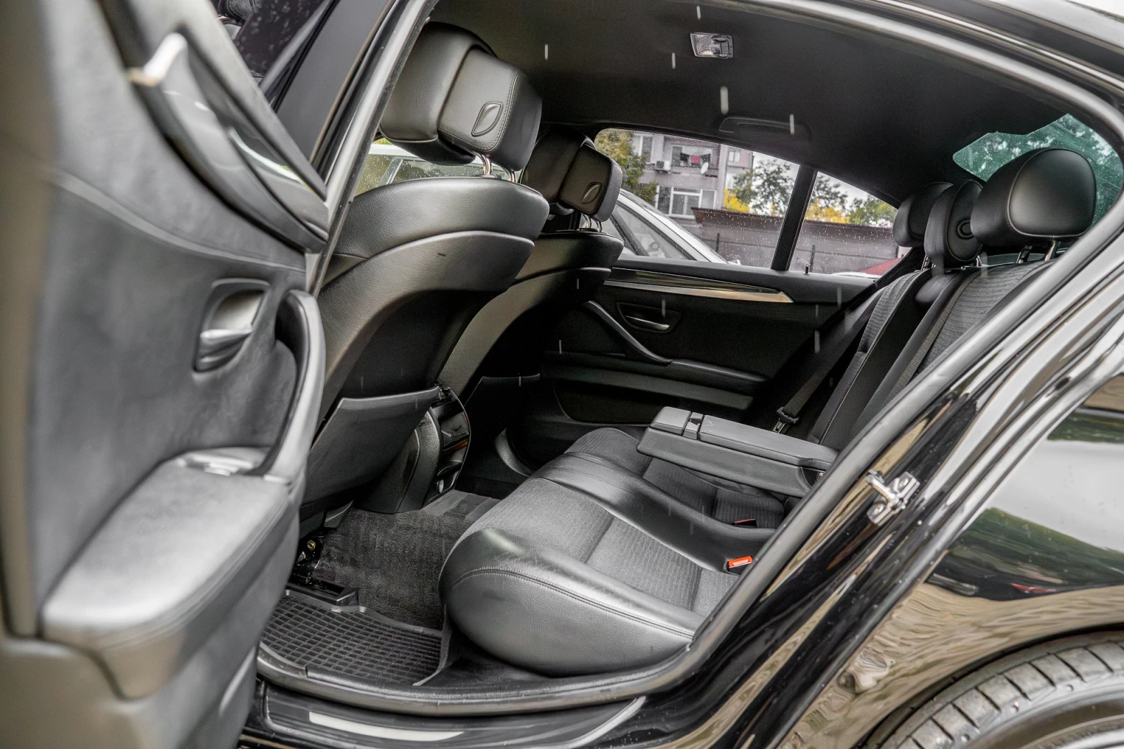 BMW 530 F10/ M-Performance/ X-Drive/ 8 ZF/ Akrapovic/ Navi | Mobile.bg — изображение 13