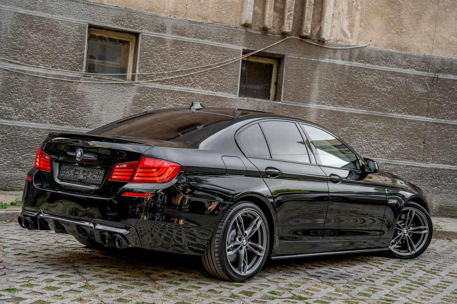 BMW 530 F10/ M-Performance/ X-Drive/ 8 ZF/ Akrapovic/ Navi | Mobile.bg — изображение 4