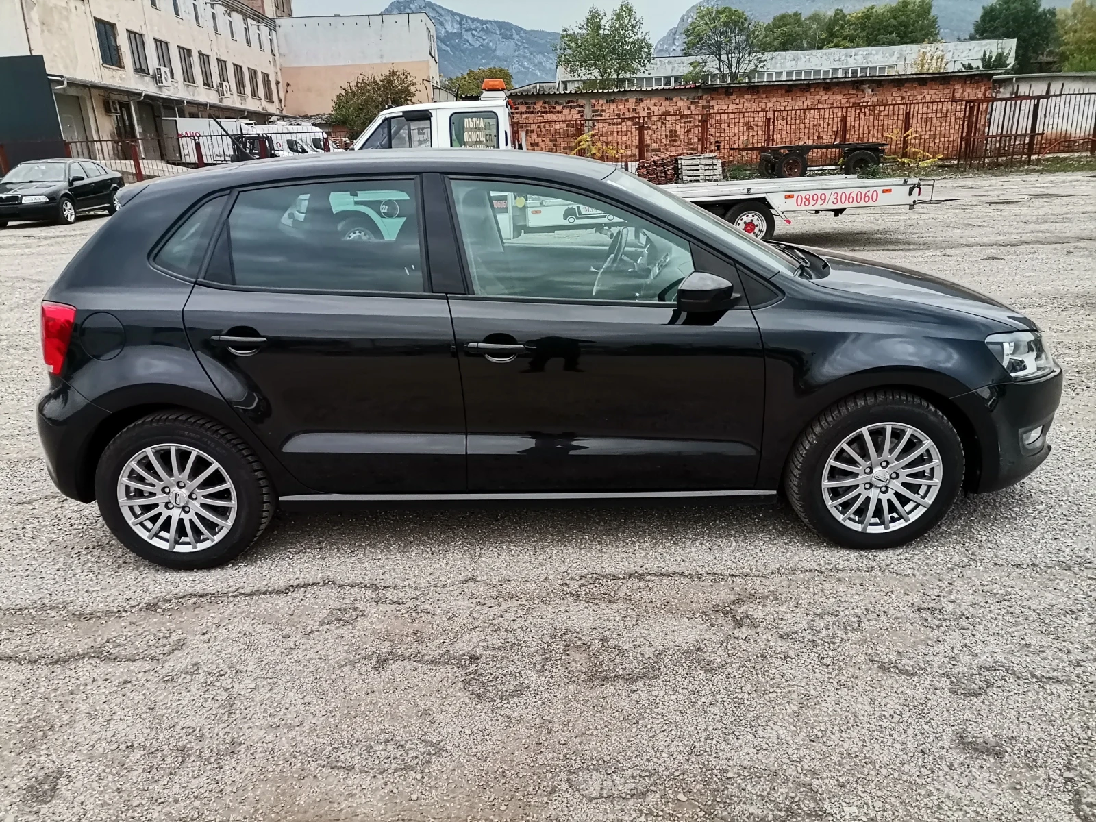 VW Polo 1.6 TDI 105к.с - изображение 7