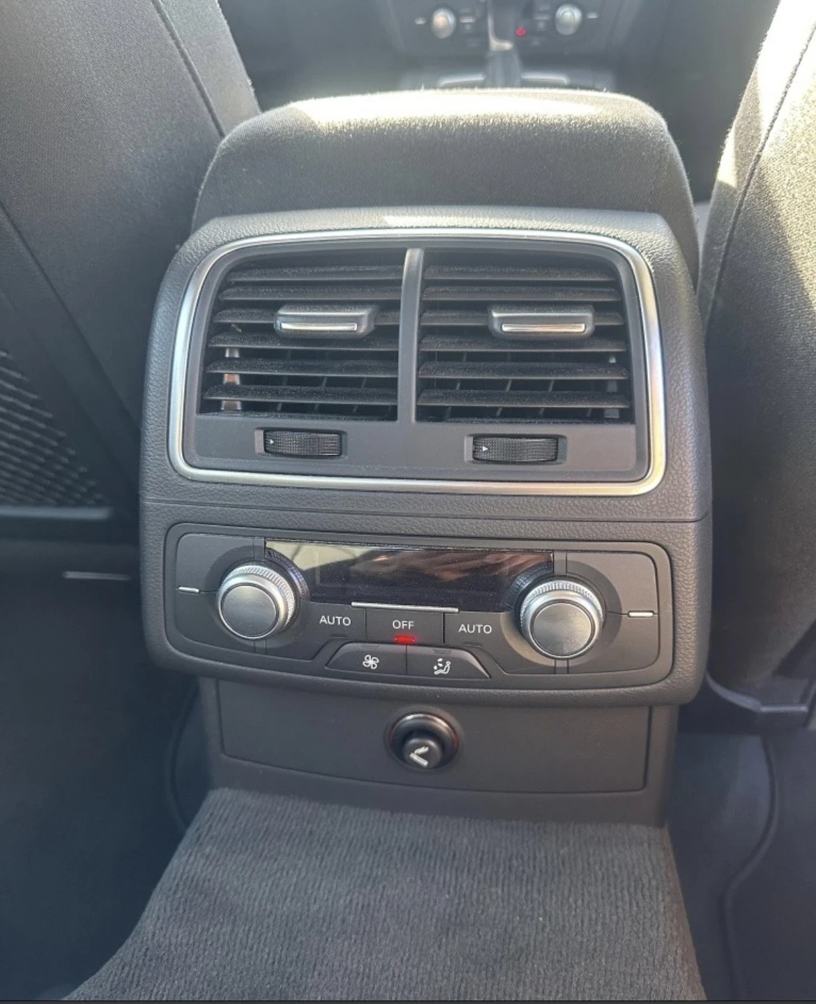 Audi A6 3.0TDI Quattro/Face/панорама/подгрев - изображение 10