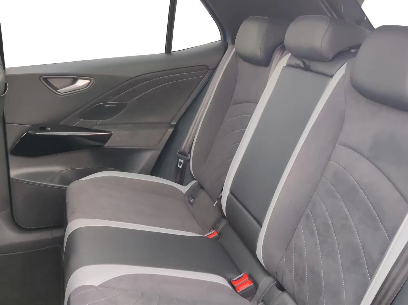 VW ID.3 PRO-S/231HP/MATRIX/PANO/HUD/CAM/H&K/H.PUMP/790g | Mobile.bg � ����������� 16