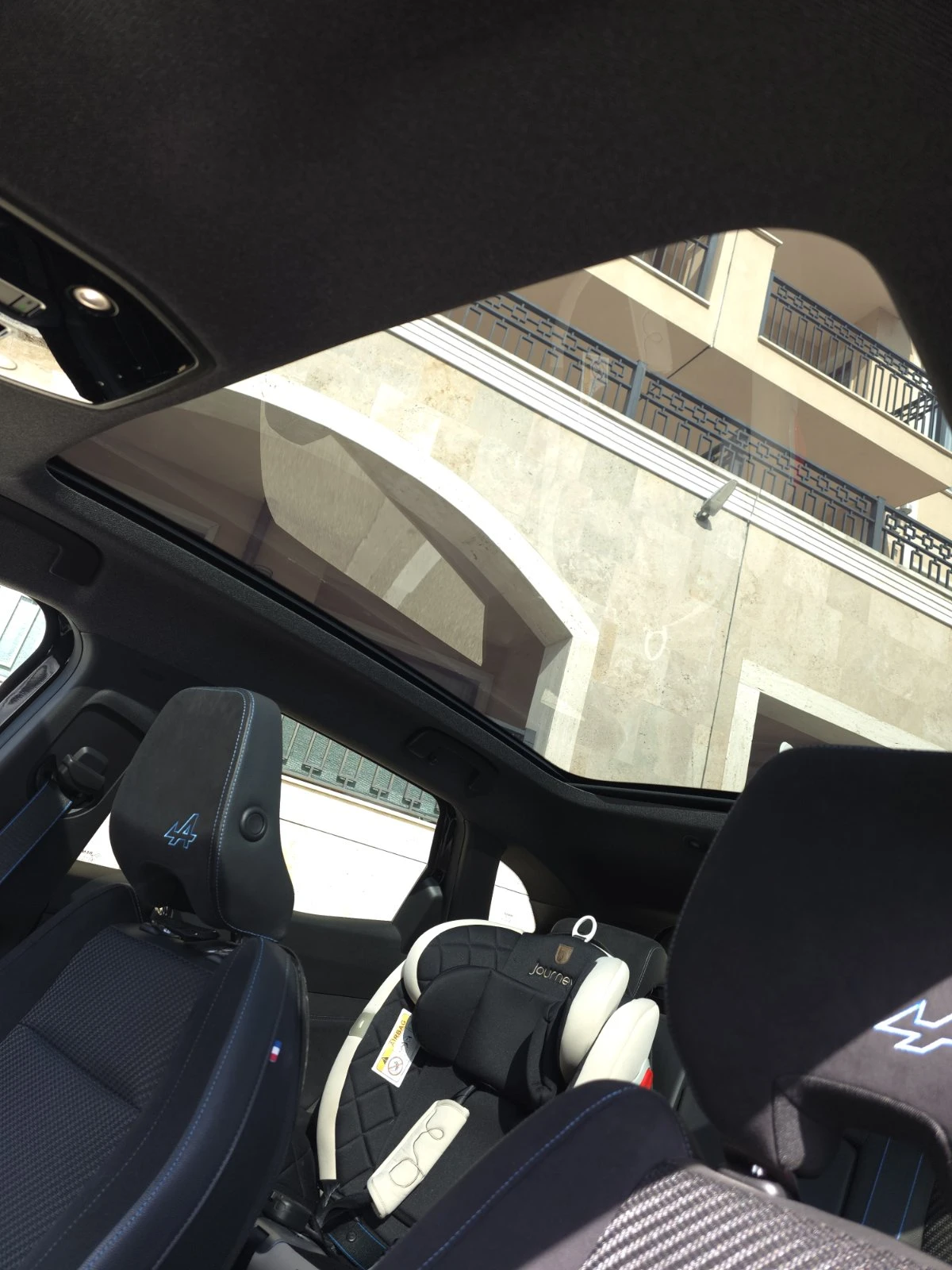 Renault Austral Esprit Alpine 4Control - изображение 9