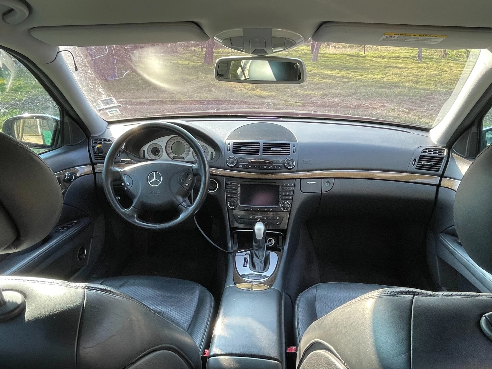 Mercedes-Benz E 320 БЕНЗИН/Газ 4х4, снимка 11 - Автомобили и джипове - 53765036