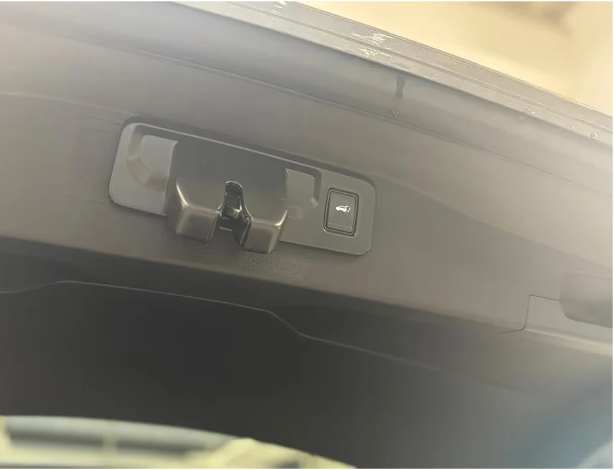 Renault Austral E-TECH/TECHNO/1.2HEV/200HP/CAM/NAVI/187h, снимка 6 - Автомобили и джипове - 54138464