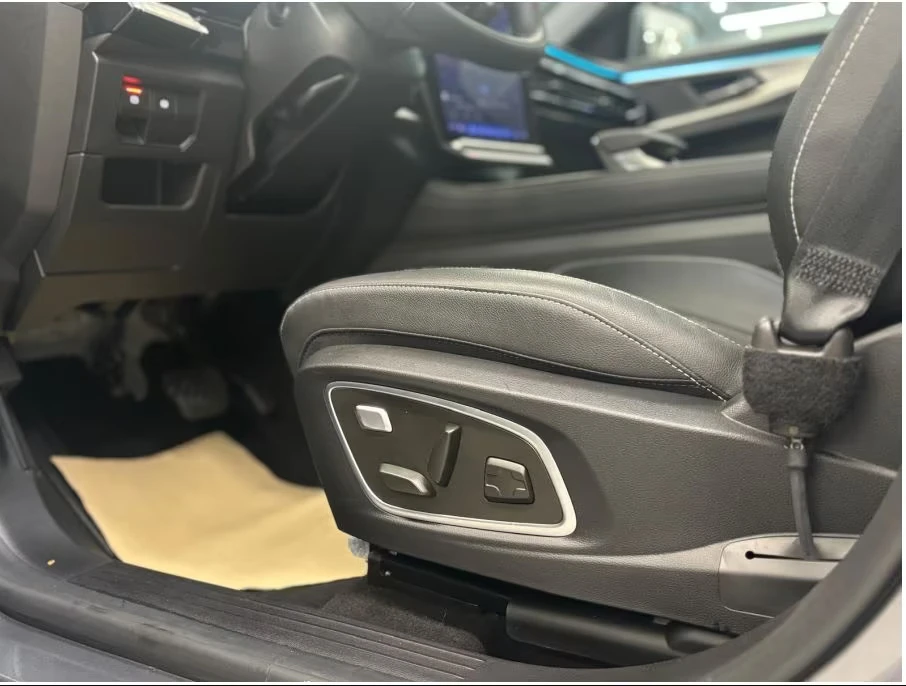 Renault Austral E-TECH/TECHNO/1.2HEV/200HP/CAM/NAVI/187h, снимка 14 - Автомобили и джипове - 54138464